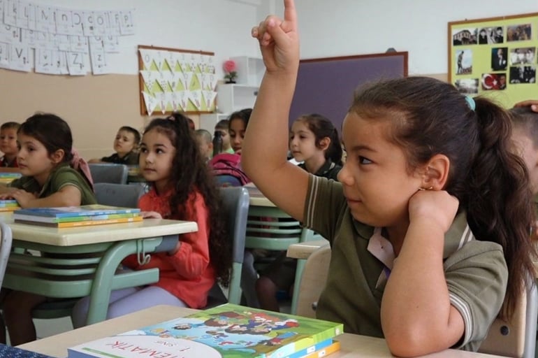 Öğrencilere kötü haber! MEB son dakika olarak duyurdu: 4 günlük tatil iptal