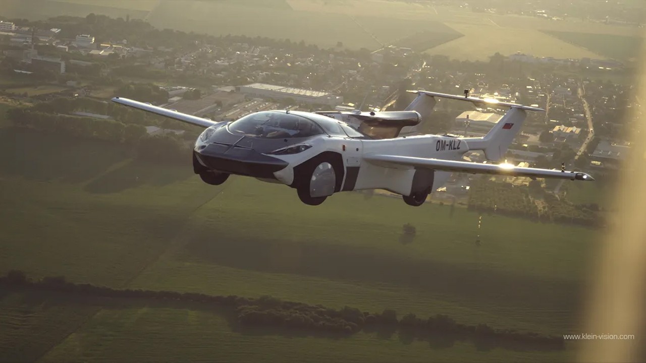 AirCar geliyor: Uçan arabalar artık hayal değil AirCar geliyor: Uçan arabalar artık hayal değil